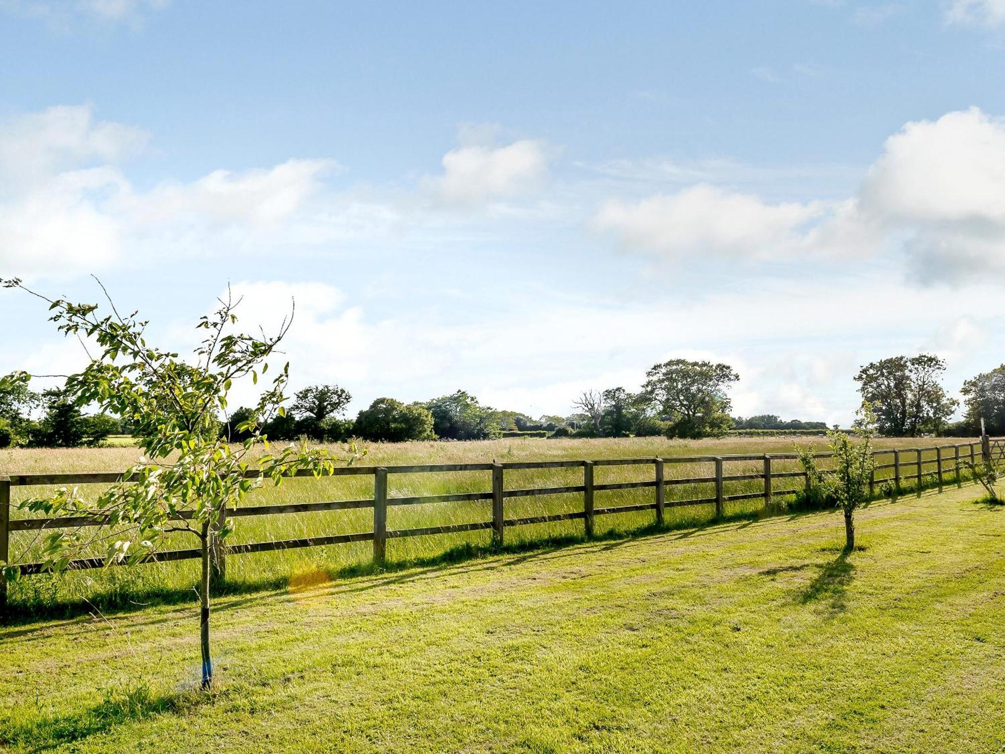 Barn End Cottage Kelsale エクステリア 写真