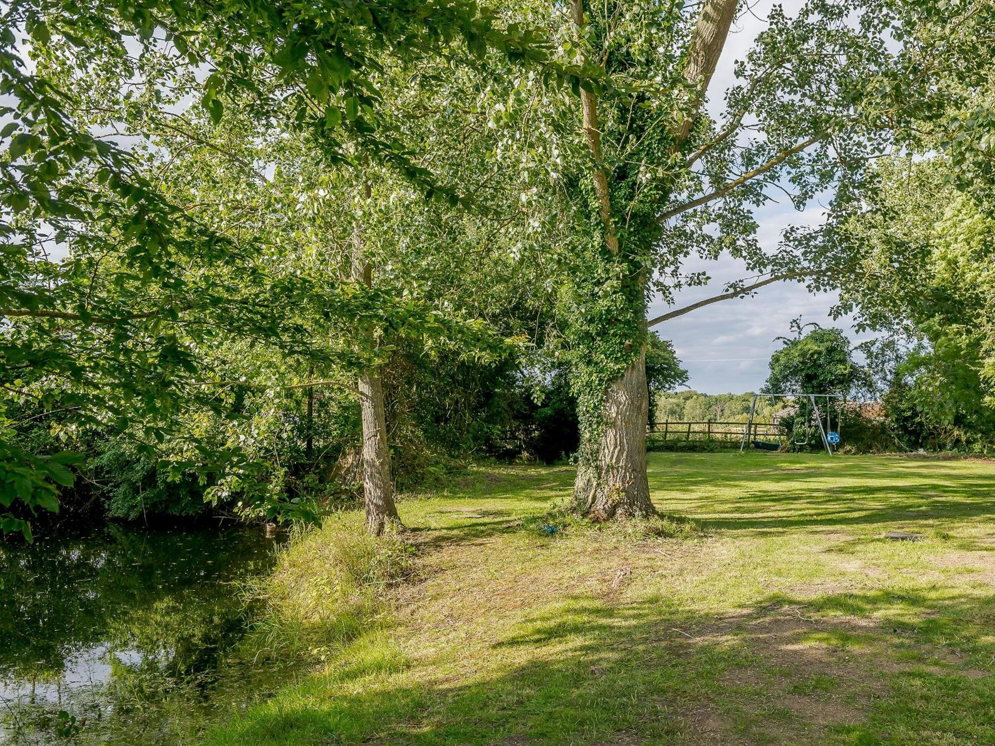 Barn End Cottage Kelsale エクステリア 写真